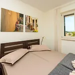 Nespola Cavtat